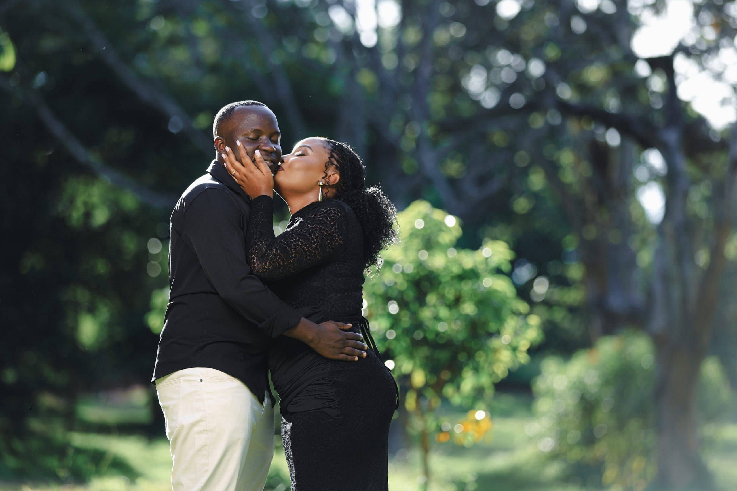 Muzafaru and Ritah — pre-wedding photo (9R0A9691)